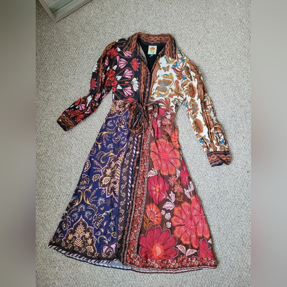 FARM Rio Multi-Color Floral Patchwork Midi Dress - Picture 9 of 10
